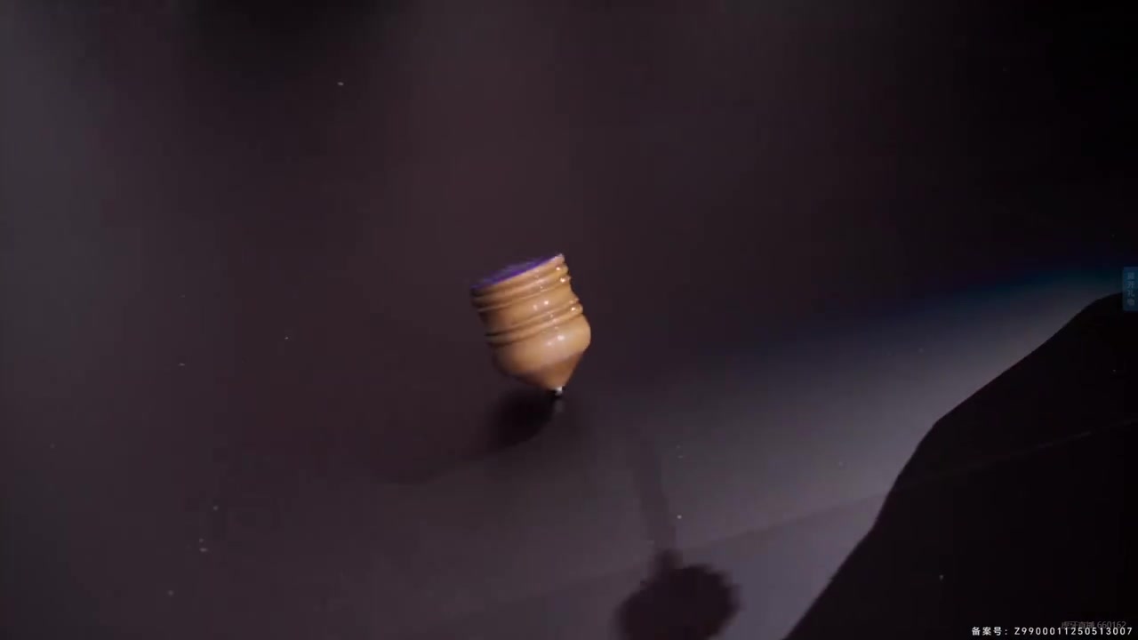 太搞了！老头杯中韩对决总决赛，现场还有工作人员在抽陀螺🤣